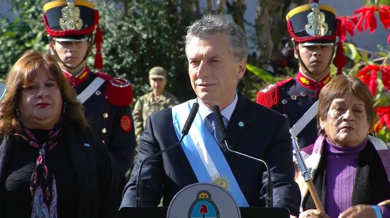 Macri en el acto por el 9 de julio, con un llamado a la oposición: “Es momento de trabajar juntos”