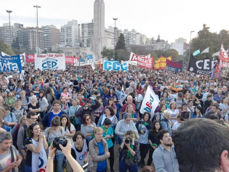 El gobierno suspendió la paritaria universitaria, continúa el paro