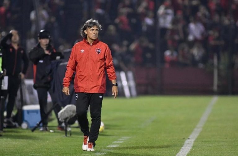 Renunció Héctor Bidoglio como DT de Newell’s