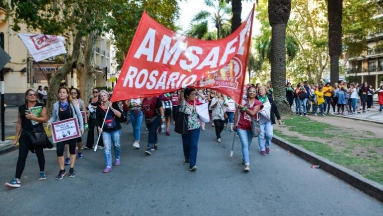 Paro nacional docente con movilización en Rosario