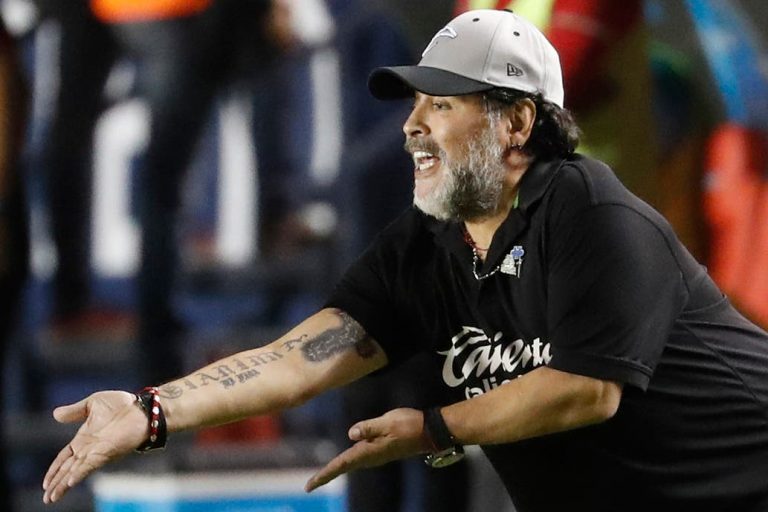 Maradona con un duro mensaje tras la derrota de la Selección: “La camiseta la sentís, la c… de tu madre”