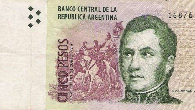 Dejarán de circular los billetes de 5 pesos