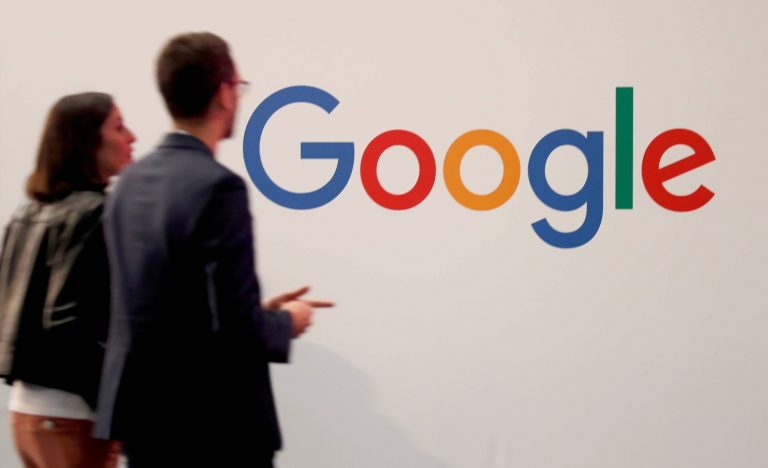 Google admite escuchar el 0,2% de las conversaciones con su asistente virtual