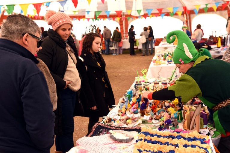 Feria de vacaciones en Parque Nacional a la Bandera