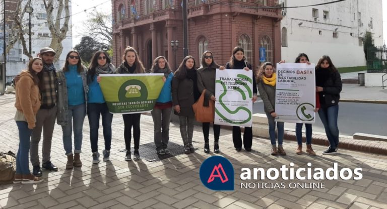 Continúa la lucha de trabajadores municipales contratados