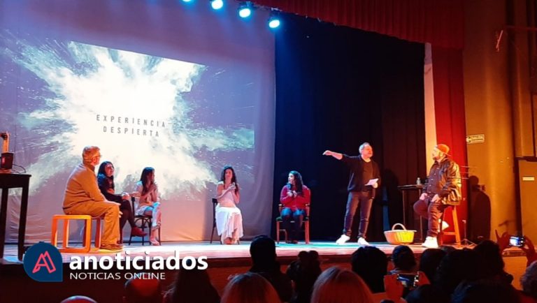 En su paso por Rosario”Experiencia Despierta” colmó el teatro Mateo Booz