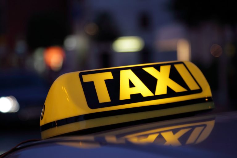 Nueva tarifa de taxis y remises a partir del Lunes