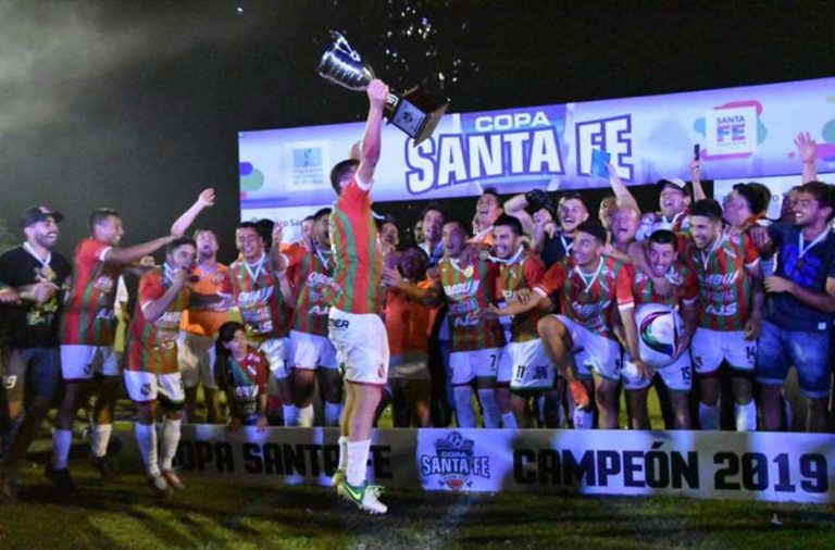 Sportivo Las Parejas gritó campeón de la Copa Santa Fe