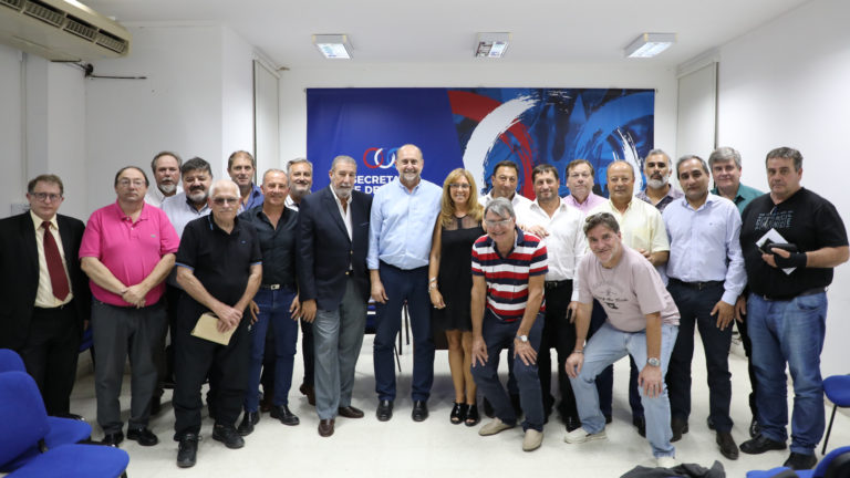 Seguridad en las canchas: Perotti se reunió con representantes de las ligas de fútbol santafesinas