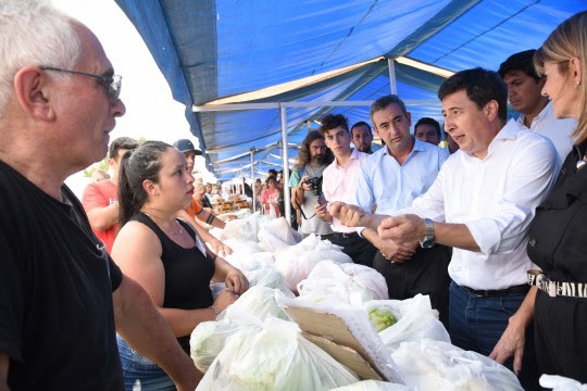 Firma de convenio para la puesta en marcha de la feria itinerante de la economía social