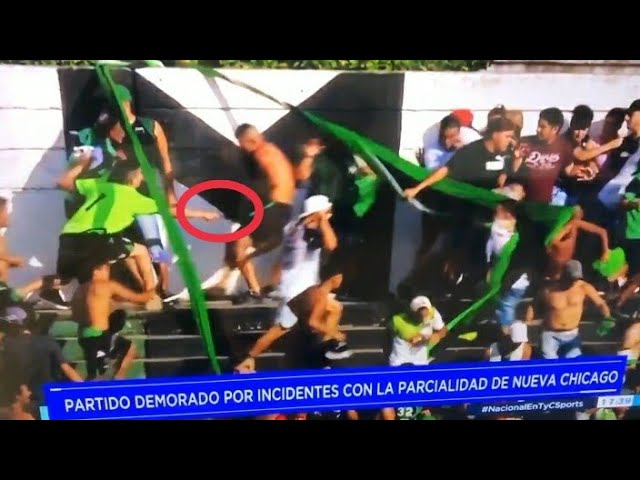 Impactantes imágenes de corridas, peleas y apuñalados en plena tribuna