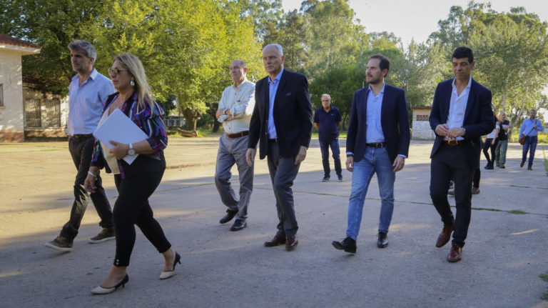 Nación recorrió el predio donde se emplazará el nuevo hospital de emergencia en  Granadero Baigorria