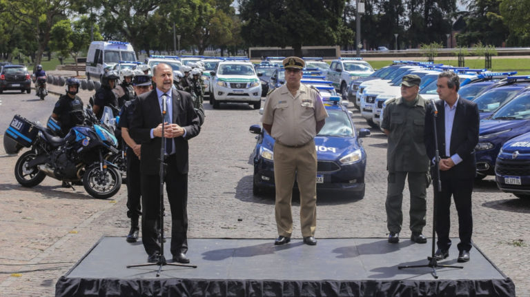 Se entregaron móviles destinado a las fuerzas federales que reforzarán el control contra la pandemia del Coronavirus