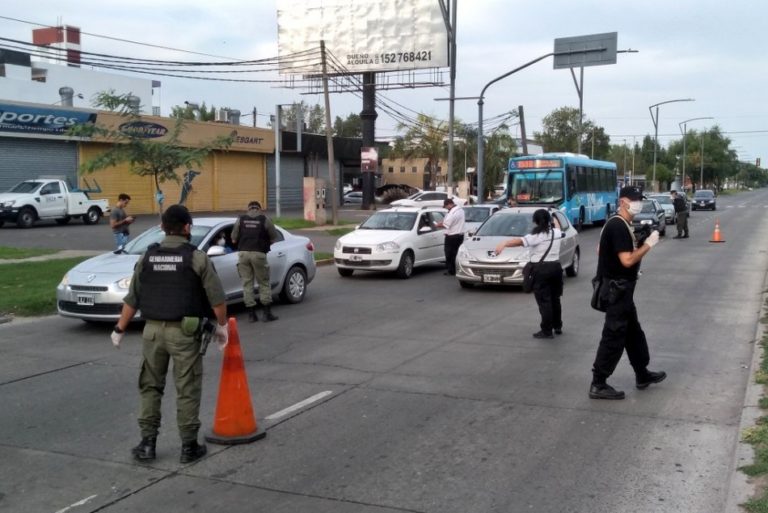 Se clausuraron 13 comercios y se remitieron 62 vehículos por incumplir con la cuarenta obligatoria