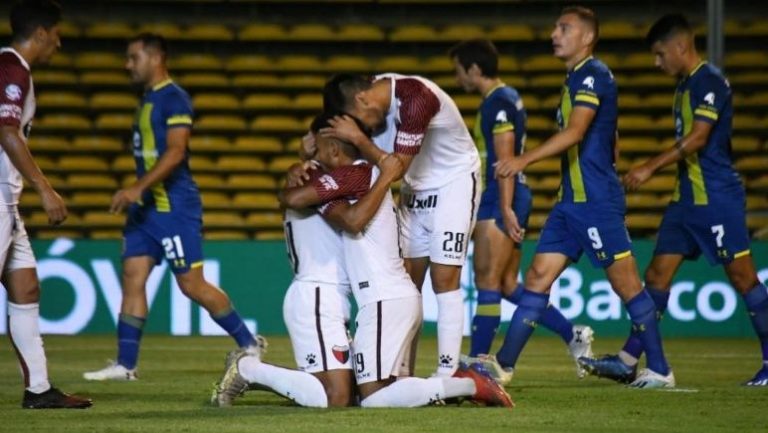 Central cayó con justicia ante Colón en el debut de la Copa de la Superliga