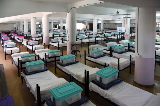 Donación de clubes rosarinos para el Centro de Aislamiento ubicado en el Hipódromo