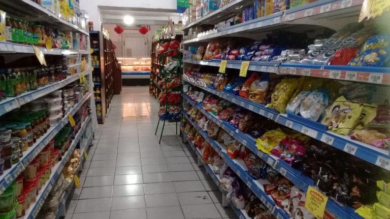 Cesyac: la canasta de jubilados de abril tuvo un valor por encima de los 30 mil pesos