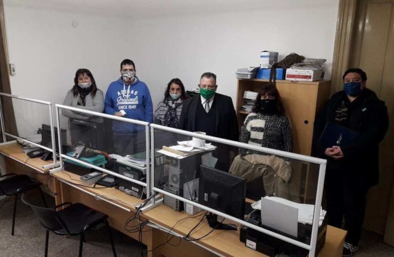 Traferri entregó parantes sanitarios a las oficinas del Registro Civil