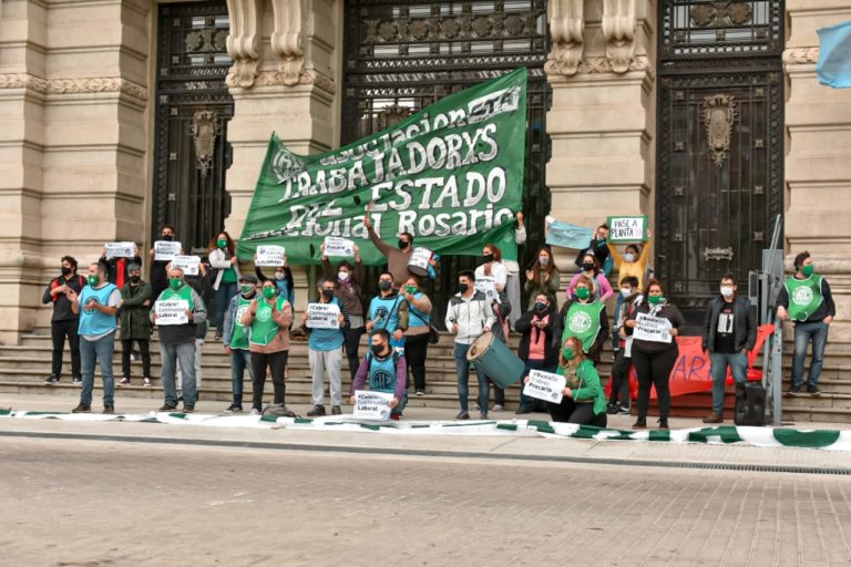 Trabajadores de PAMI nucleados en ATE reclaman regularización laboral inmediata