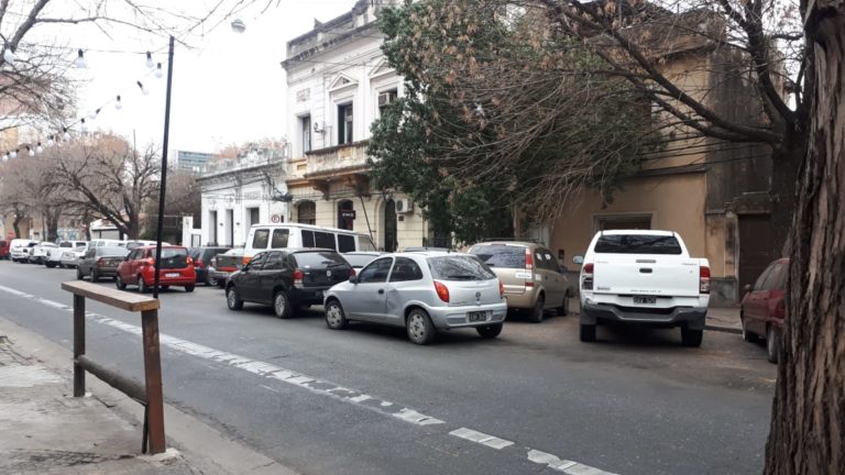 Pedido de carácter urgente para remover vehículos incautados y chocados de comisarías de Rosario