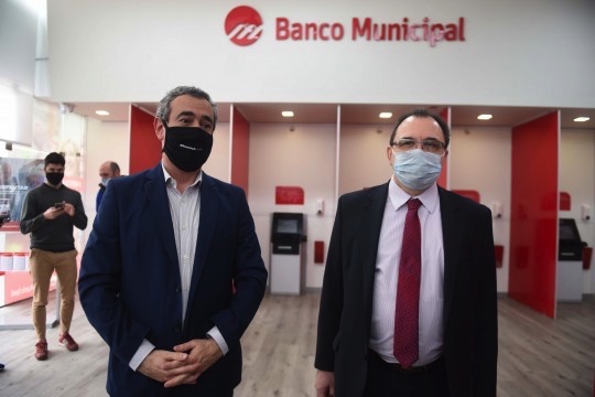 Javkin anunció una ampliación de $400 millones en créditos para auxiliar a pymes y empleos