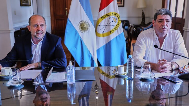 Perotti analizó la puesta en marcha de la Hidrovía con entidades de la producción de Santa Fe y la región