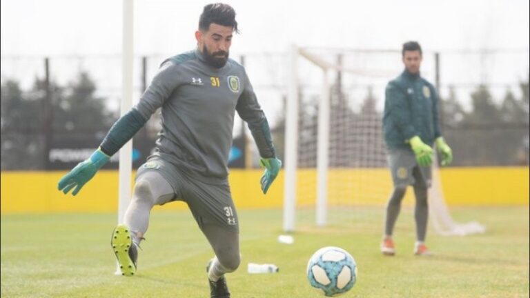 Josué Ayala se rompió los ligamentos cruzados