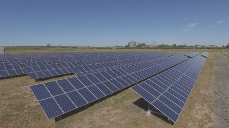 El Frente Progresista quiere saber qué hizo el gobierno de Perotti con los millones destinados a energías renovables