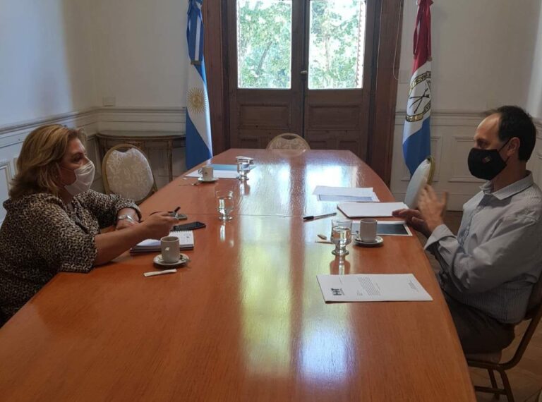 El Senador Rasetto se reunió con la ministra de salud de la Provincia