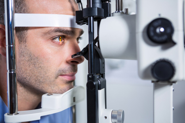 El sector oftalmológico continúa en conflicto con prepagas