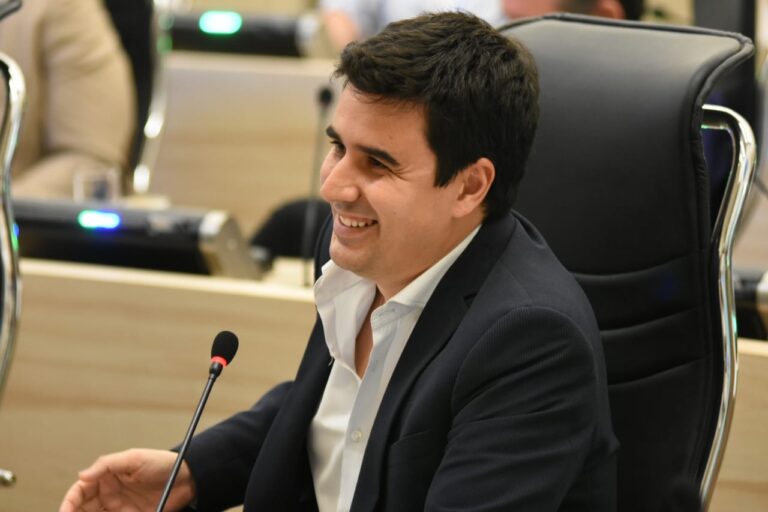 Toniolli: “El Boleto Educativo Gratuito  es una medida de justicia social y además va a inyectar gran cantidad de recursos provinciales al transporte público rosarino”