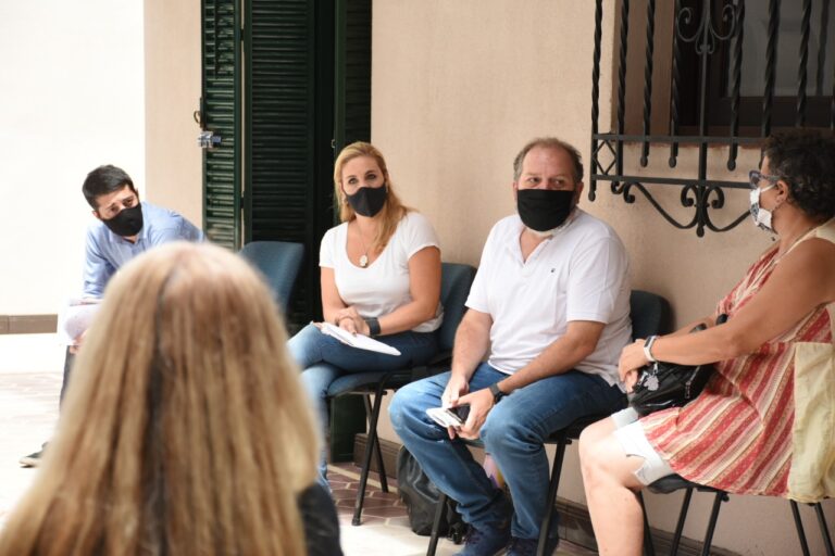 Cardozo: “Los vecinos y las vecinas nos hablan del maltrato y desamparo de la justicia y seguridad de la provincia”