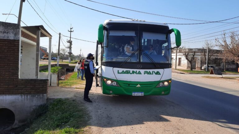 La provincia estableció que deben reanudarse todos los servicios de transporte de pasajeros con jurisdicción en territorio santafesino