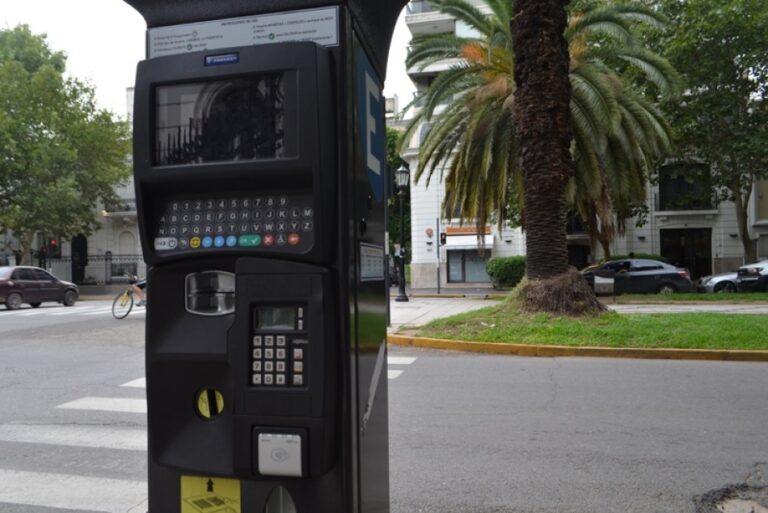 Desde el próximo lunes se actualiza la tarifa del estacionamiento medido