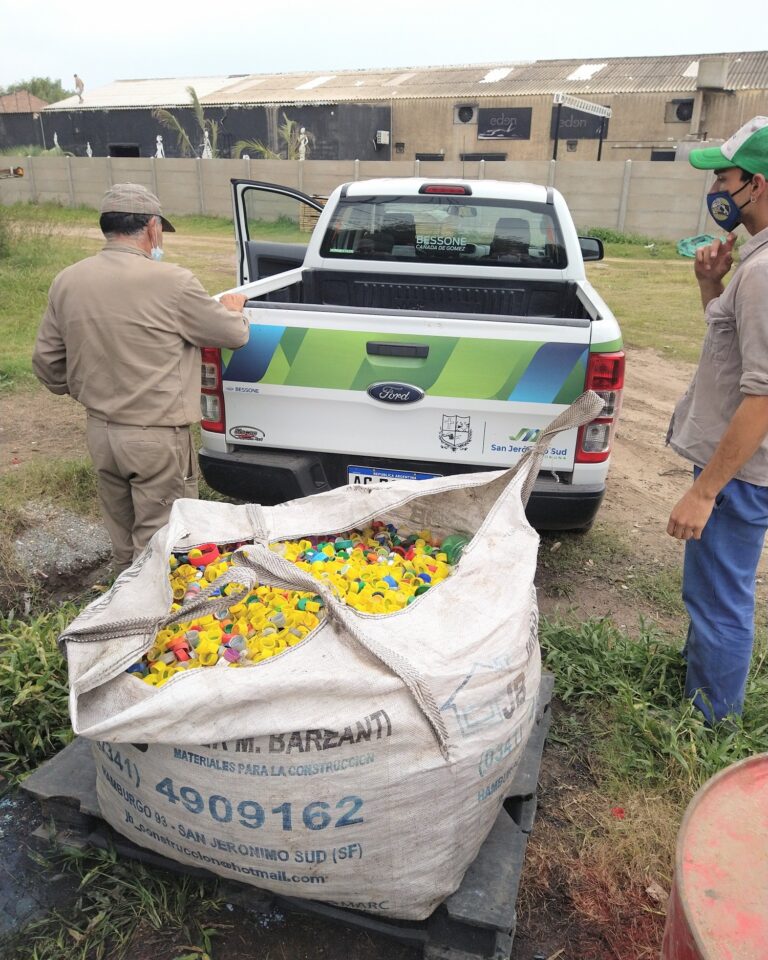 Reciclado de residuos: San Jerónimo recolectó 115kg de tapitas plásticas