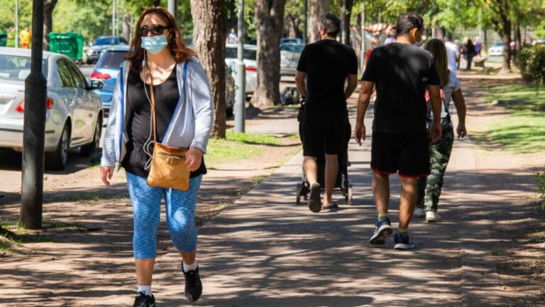 La Provincia publicó un nuevo paquete de restricciones hasta fin de mes