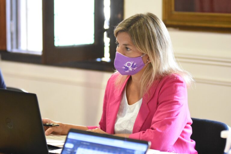 Irizar: “Necesitamos un gobierno provincial que abrace a los que se están cayendo del barco”