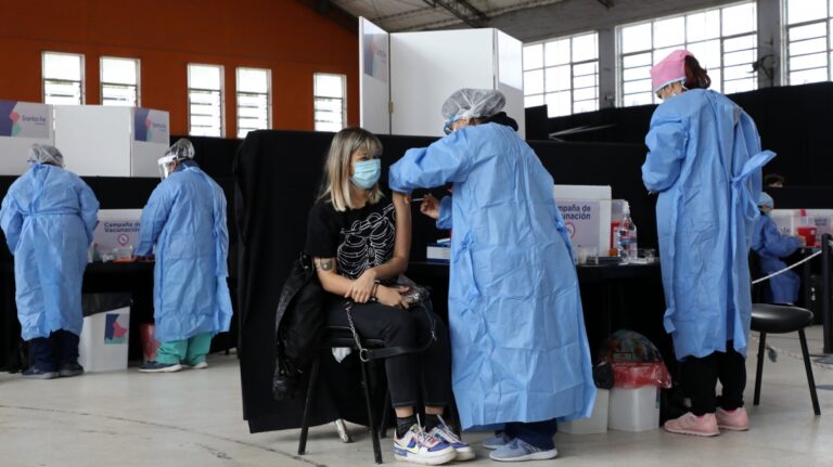 La provincia recibió 30 mil dosis de la vacuna Sputnik V