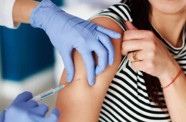 La provincia pedirá certificados a quienes alegaron comorbilidades para vacunarse