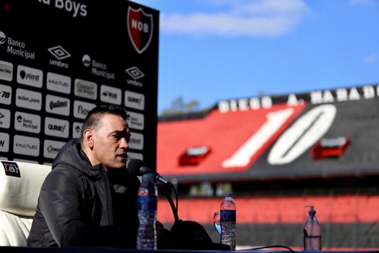 Gamboa, nuevo DT leproso : “Newell’s es el amor de mi vida”