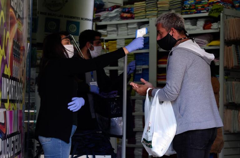 Siete de cada diez rosarinos cambiaron sus hábitos de consumo en pandemia