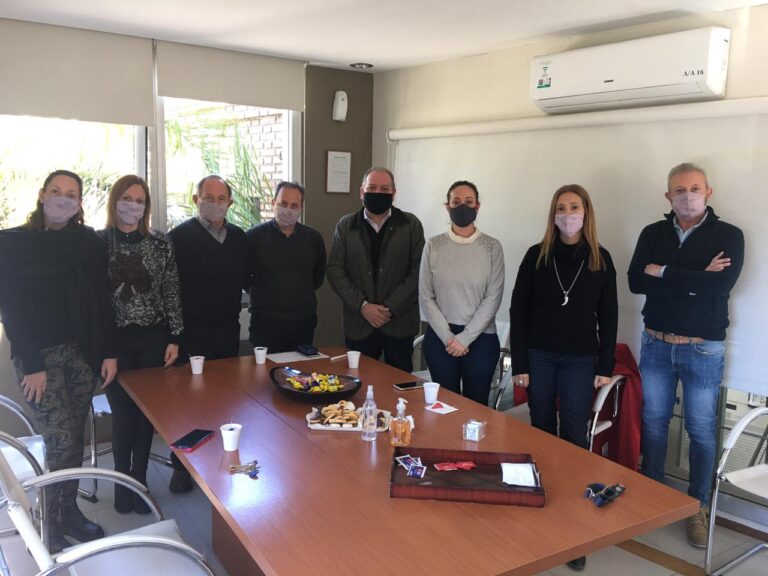 Cardozo y Ghilotti: “Llegó el momento de un Estado que facilite y deje de asfixiar con impuestos”.