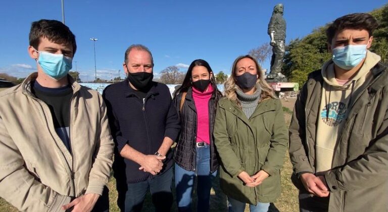 Cardozo y Ghilotti apoyan desde el Concejo el pedido para retirarle la ciudadanía ilustre al Che Guevara.