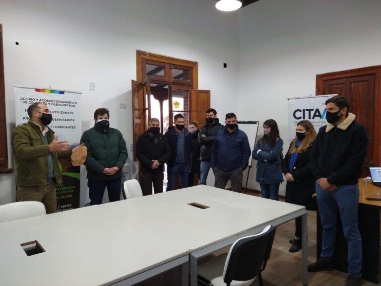 Maximiliano Pullaro visitó San Jerónimo Sud y expreso su compromiso con la defensa de la producción y empleo