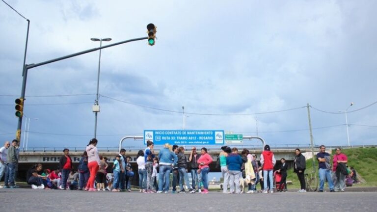 El concejal Cardozo insiste con quitar planes sociales y multar a quienes realicen piquetes