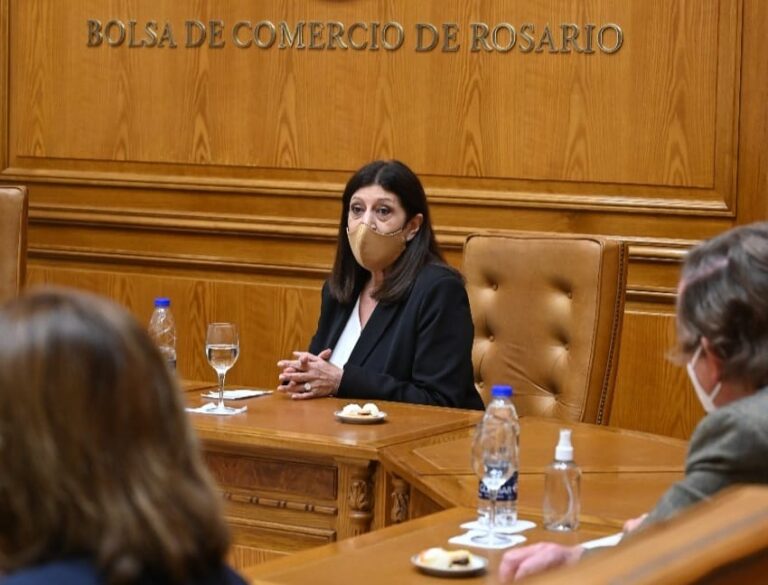 Clara Garcia:‘‘El gobierno nacional ha perjudicado a la agroindustria Santafesina’’