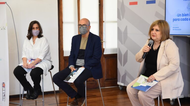 La Provincia presentó la serie 3 de los Cuadernos Pedagógicos