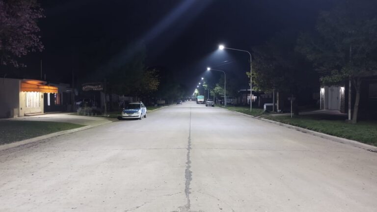 Colocan iluminación led en San Jerónimo Sud