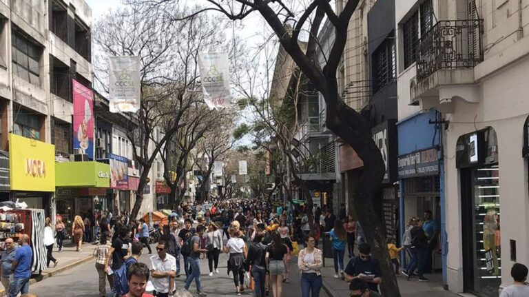 La calle San Luis será peatonal este sábado