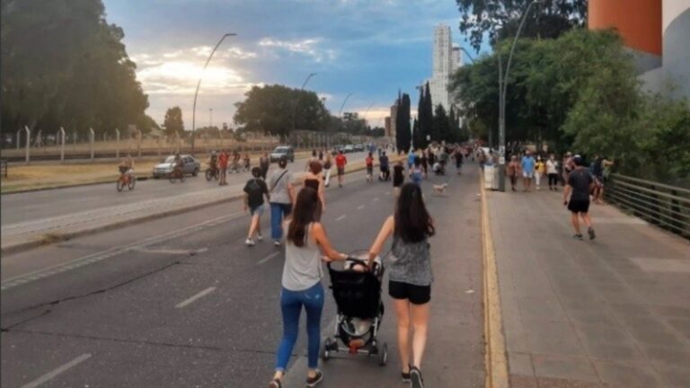 Se viene la Calle Recreativa Nocturna una vez por mes